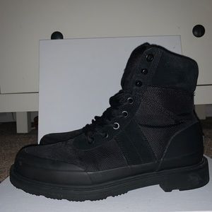 SOLD -Hunter Womens Black Commando Snow Boots Sz 8